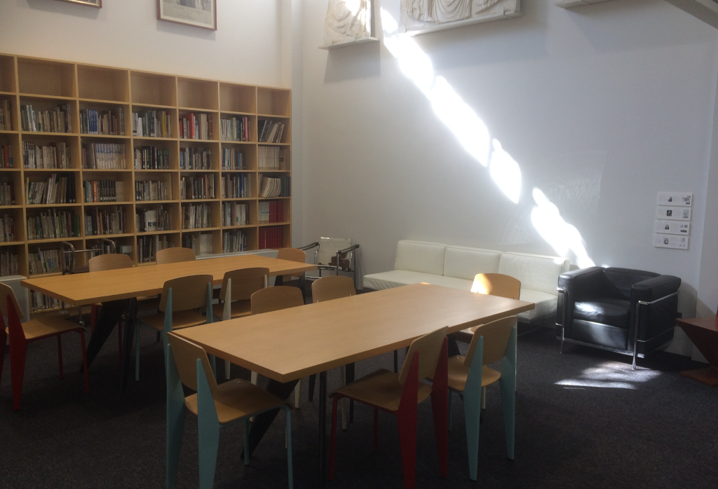 建築学図書室